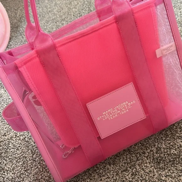 Marc Jacobs Vibrant Pink Transparent Tote - Picture 4 of 4